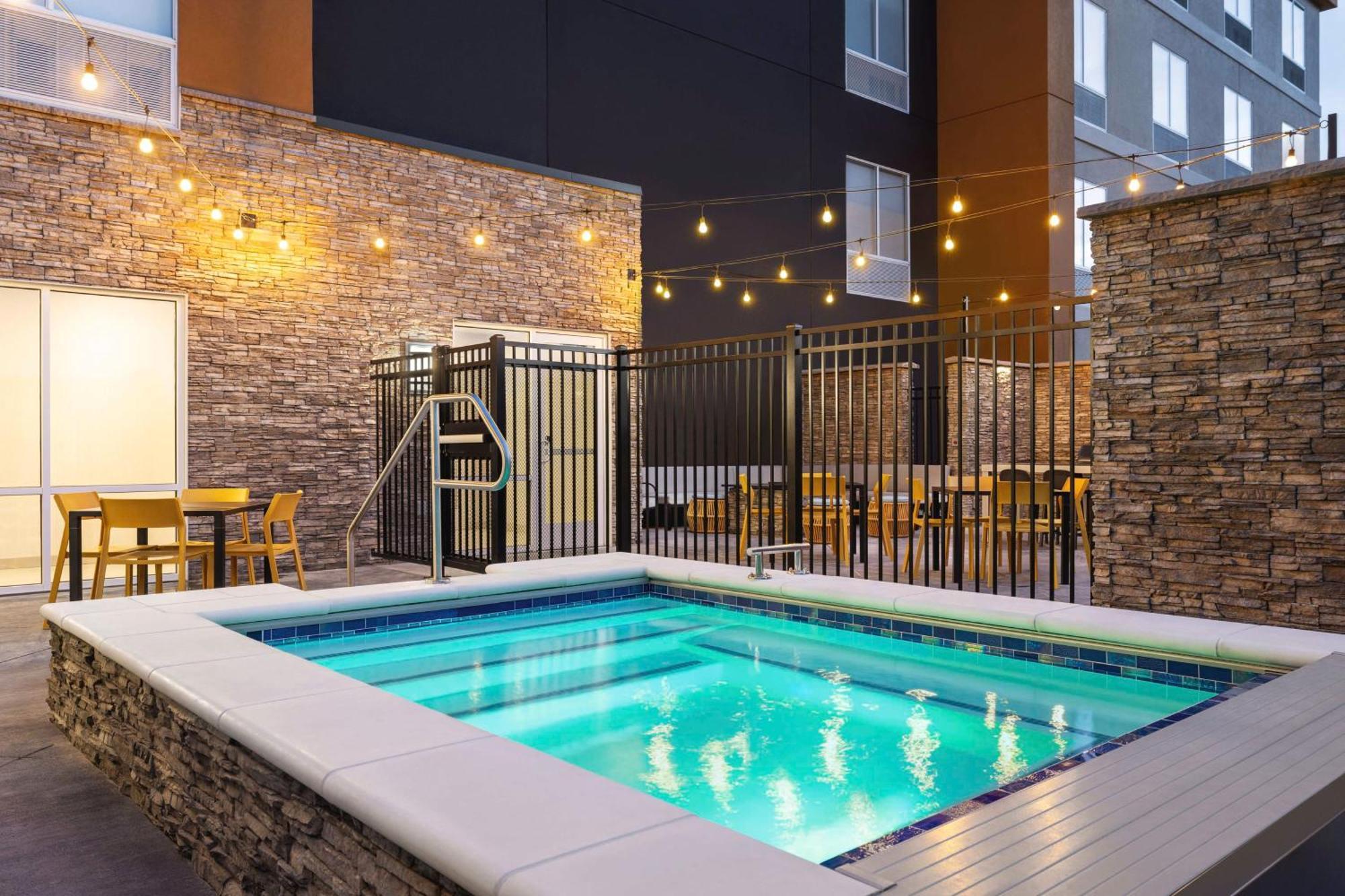 Home2 Suites Livingston Yellowstone מראה חיצוני תמונה